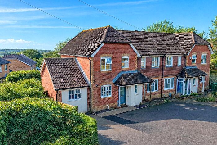 4 Bedroom End Terrace House For Sale In Tuppenney Close, Hastings, TN35