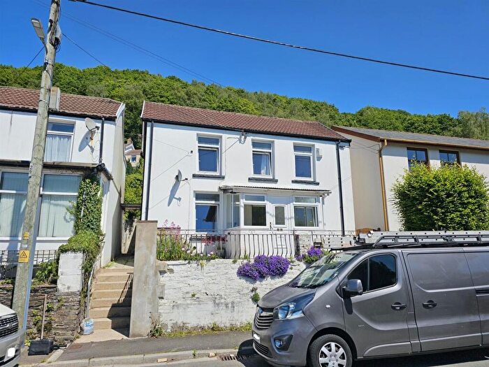 3 Bedroom Detached House For Sale In Pantygraigwen Road, Pontypridd, CF37