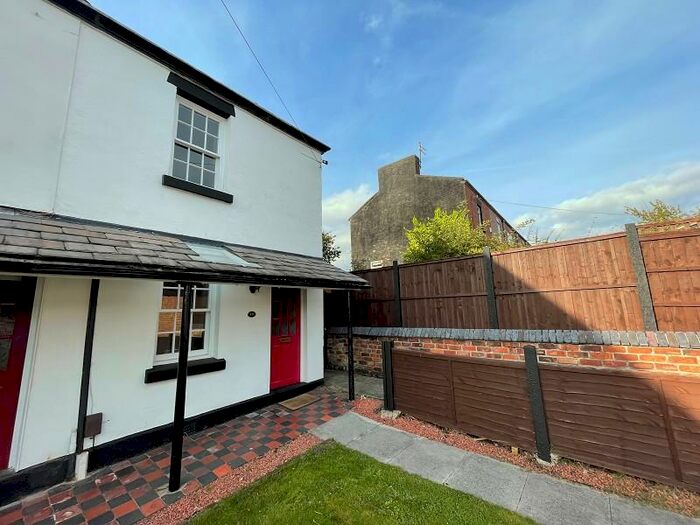 2 Bedroom End Of Terrace House To Rent In Castle Street, Liverpool, Merseyside., L25