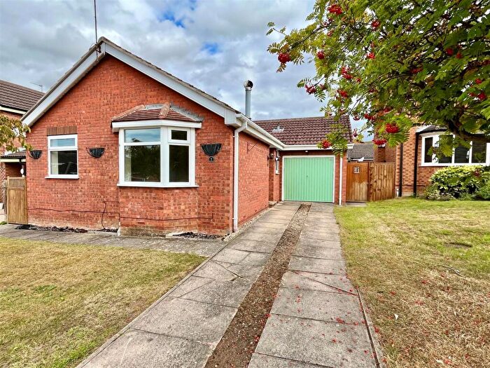 2 Bedroom Detached Bungalow For Sale In Highfields, South Cave, Brough, HU15