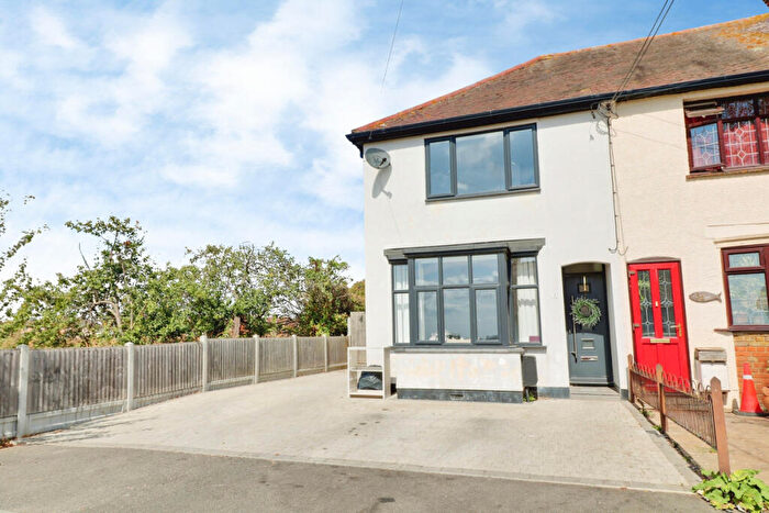 3 Bedroom End Of Terrace House To Rent In Elm Road, Benfleet, SS7