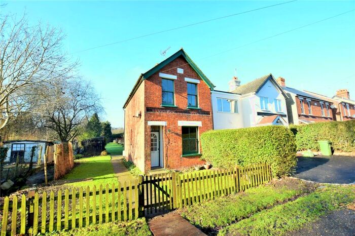 2 Bedroom Detached House To Rent In South View, Amen Corner, Bracknell, Berkshire, RG12