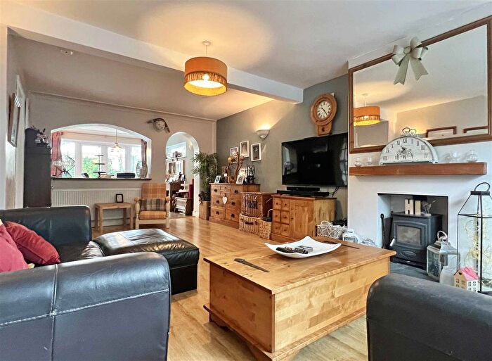 4 Bedroom Detached House For Sale In London Road, Black Notley, Braintree, CM77