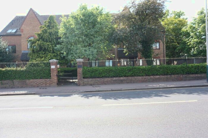 2 Bedroom Flat To Rent In Oakdene, Gubbins Lane, Harold Wood, Essex, RM3