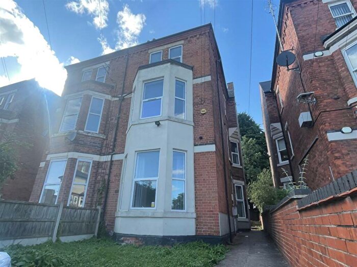 6 Bedroom Semi Detached House To Rent In Gedling Grove, Arboretum, NG7