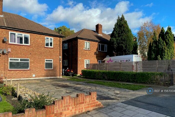 2 Bedroom Flat To Rent In Sydenham, London, SE6