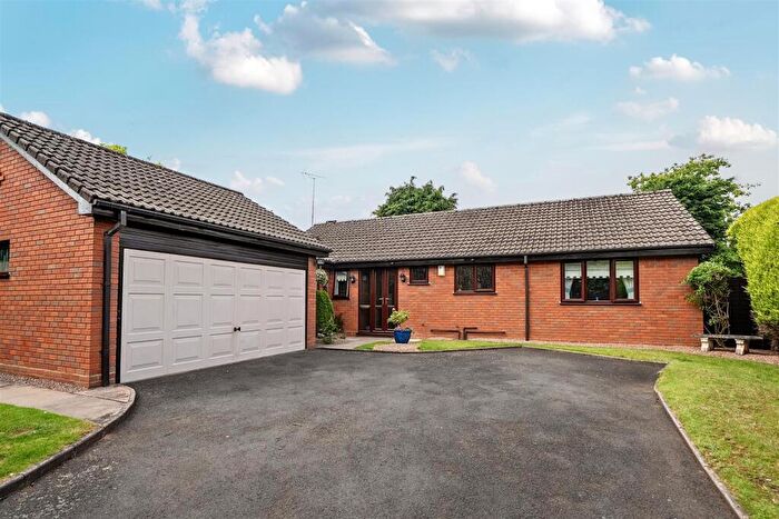 3 Bedroom Detached Bungalow For Sale In Fairfield Lane, Kidderminster, DY11