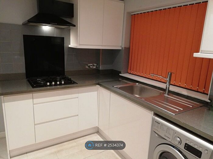 3 Bedroom Semi-Detached House To Rent In Rachel Gardens, Birmingham, B29