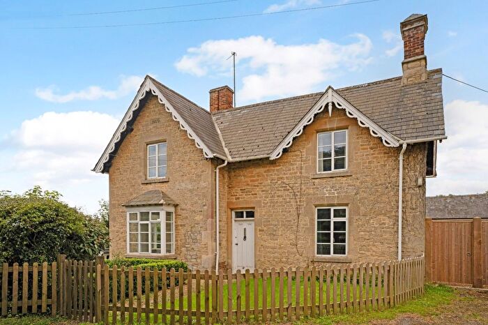 3 Bedroom Detached House To Rent In Kiddington, Woodstock, OX20