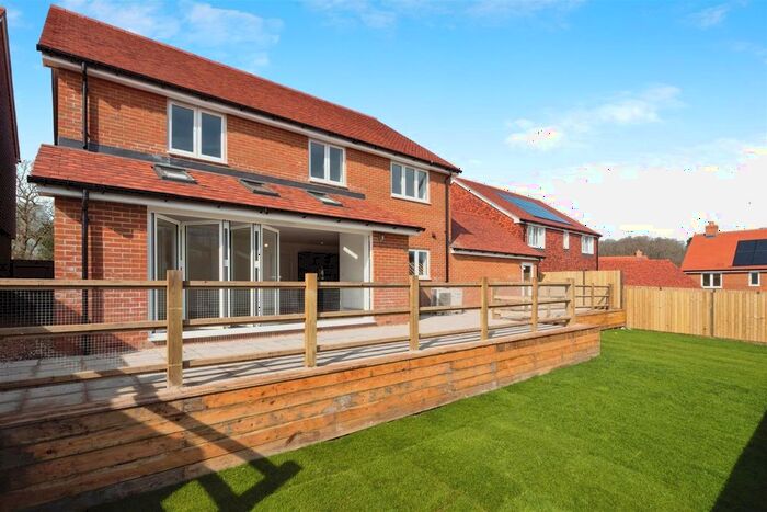 5 Bedroom Detached House For Sale In Green Lane, Crowborough, TN6