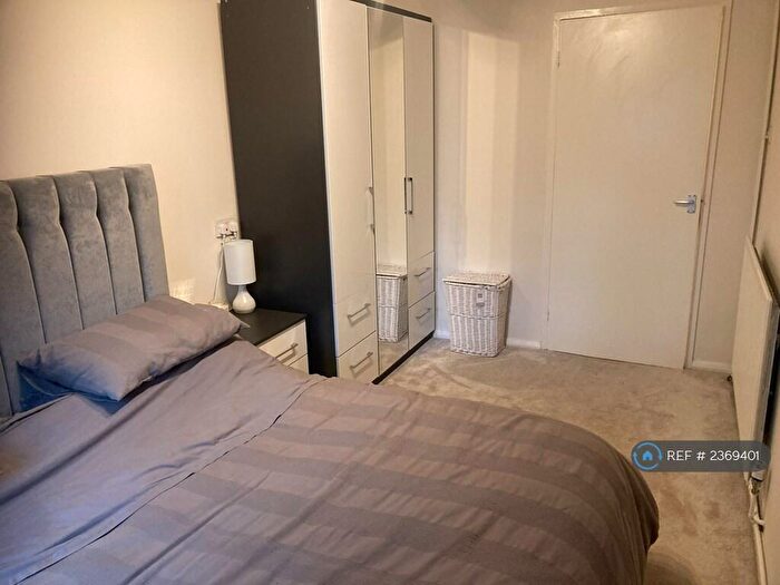 1 Bedroom Flat To Rent In Forest Road, London, E17