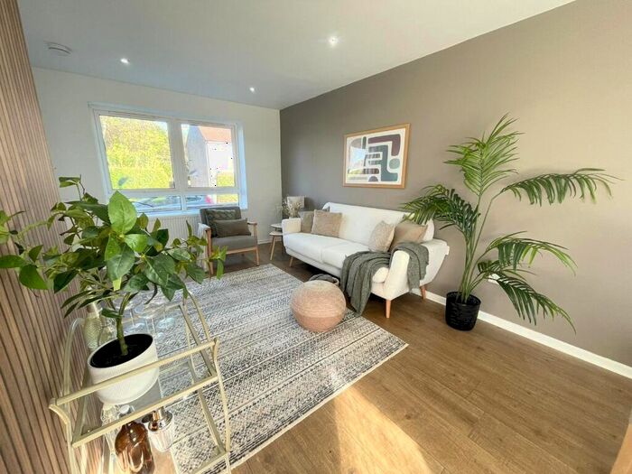 2 Bedroom Terraced House To Rent In Craigmount Avenue, Paisley, Renfrewshire, PA2