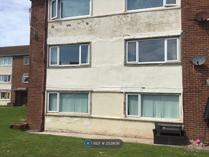 2 Bedroom Flat To Rent In New Road, Lytham St. Annes, FY8