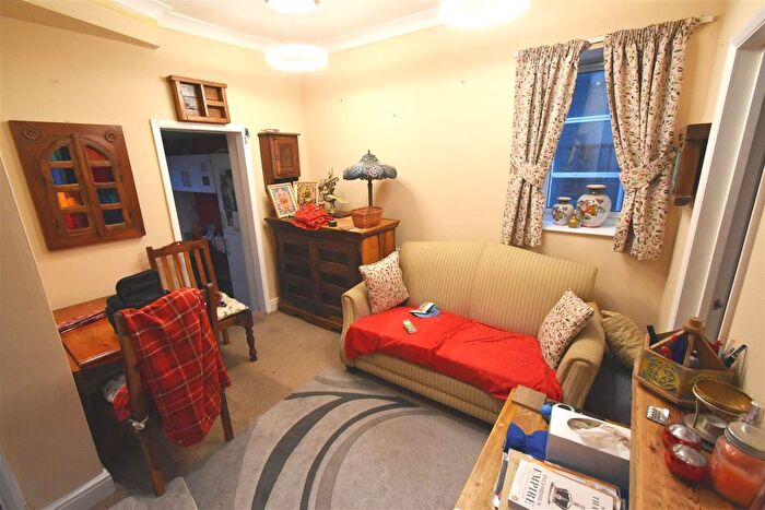 2 Bedroom Flat To Rent In Broadway, Bexleyheath, DA6