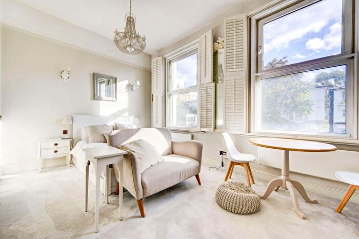 Studio To Rent In Fulham Road, Chelsea, London, SW10