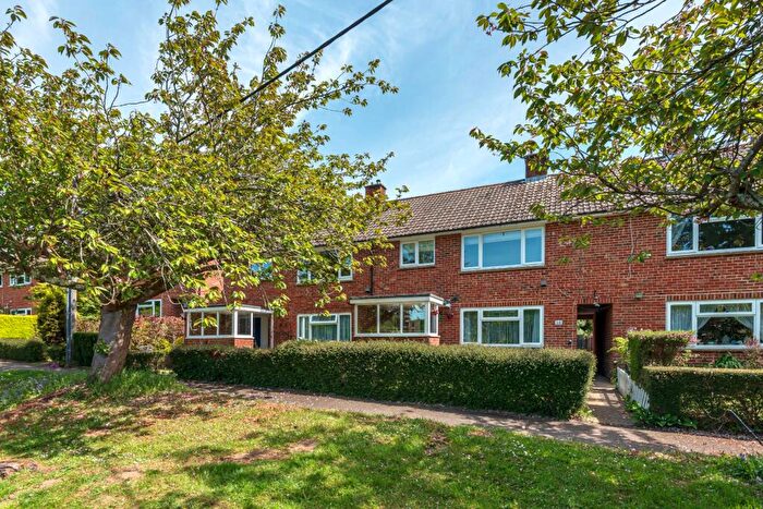 2 Bedroom Flat For Sale In Cherryhurst, Hambledon, Godalming, Surrey, GU8