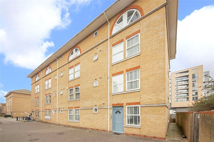 2 Bedroom Flat To Rent In Greenwich Quay, Deptford, SE8