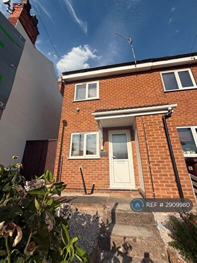 2 Bedroom End Of Terrace House To Rent In Port Said Villas, Nottingham, NG7