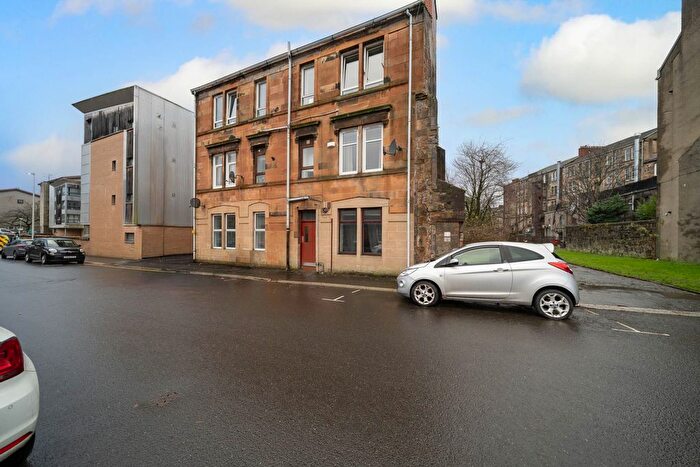 2 Bedroom Flat For Sale In Queen Street, Paisley, PA1