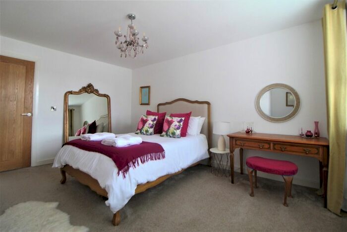 1 Bedroom Flat To Rent In Egremont Russet, Wellington St, Hull, HU1