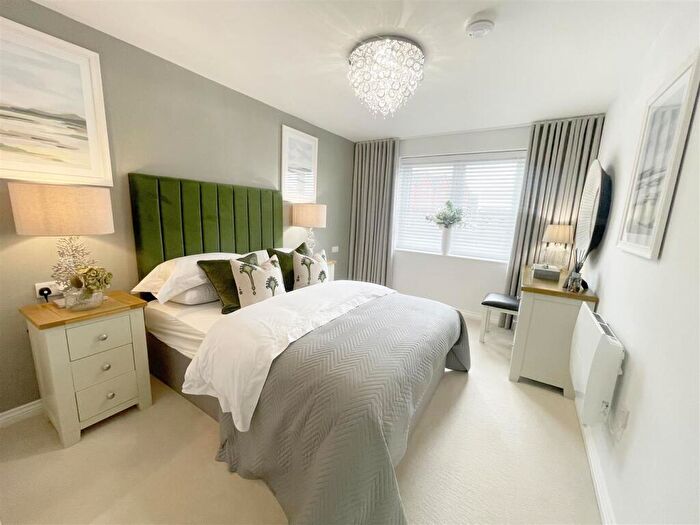 1 Bedroom Apartment For Sale In Invicta Lodge, Nash Road, Westwood Cross, Margate, CT9