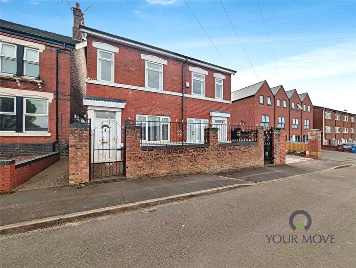 5 Bedroom Detached House To Rent In Beadnell Grove, Stoke-On-Trent, Staffordshire, ST3
