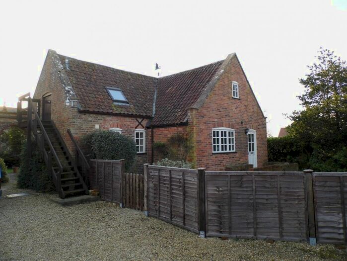 2 Bedroom Bungalow To Rent In Frampton On Severn, Gloucester, GL2