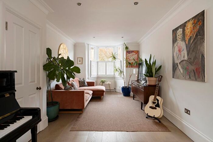 5 Bedroom House For Sale In Howden Street, Peckham, SE15