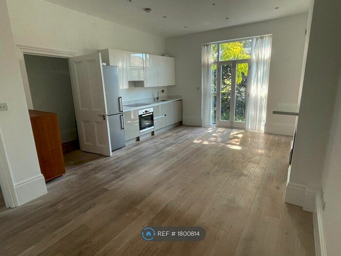 1 Bedroom Flat To Rent In Oseney Crescent, London, NW5