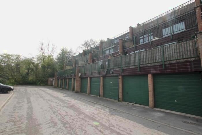 2 Bedroom Flat To Rent In Briary Road, Portishead, Bristol, BS20
