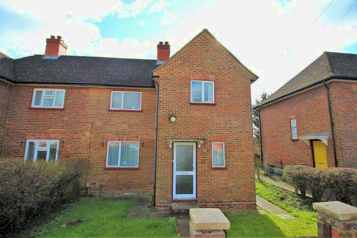 4 Bedroom Semi-Detached House To Rent In Hillcrest Road, Guildford, GU2