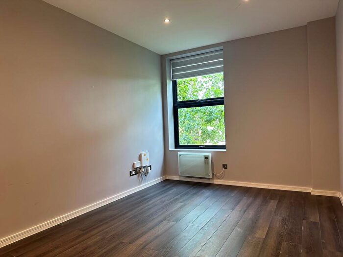 1 Bedroom Flat To Rent In Forth House, Brants Bridge, Bracknell, RG12