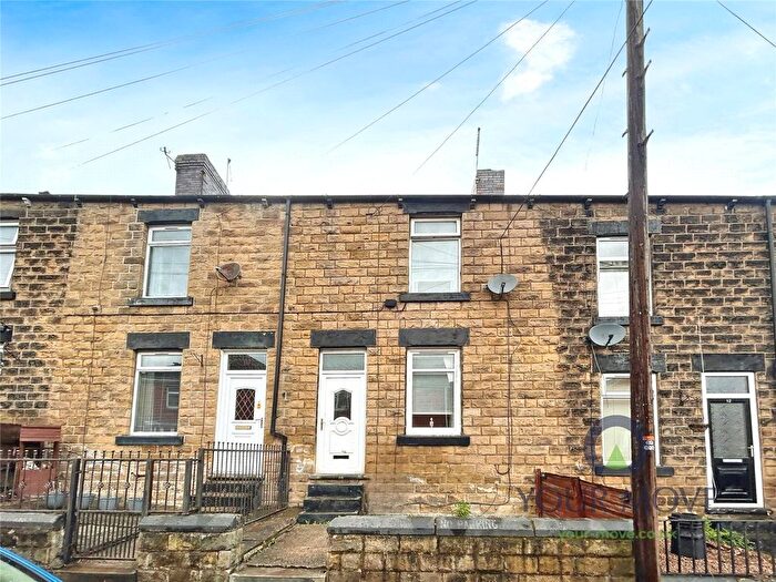 2 Bedroom Terraced House To Rent In Kelvin Grove, Wombwell, Barnsley, S73