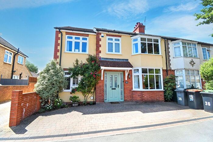 5 Bedroom Semi Detached House For Sale In Foster Road, Kempston, Bedford, MK42