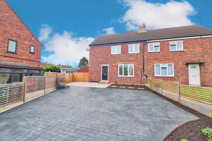 3 Bedroom Semi-Detached House For Sale In Hawthorn Avenue, Netherseal, Swadlincote, DE12