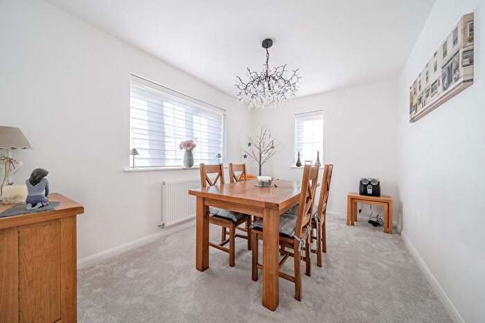 5 Bedroom Detached House For Sale In James Place, Flitwick, MK45