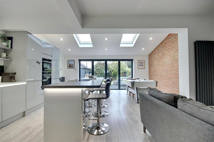 3 Bedroom Terraced House To Rent In Chatsworth Avenue, Portsmouth, PO6