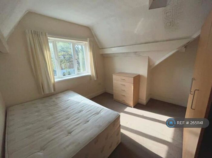 2 Bedroom Flat To Rent In Mayfield Rd, Birmingham, B13