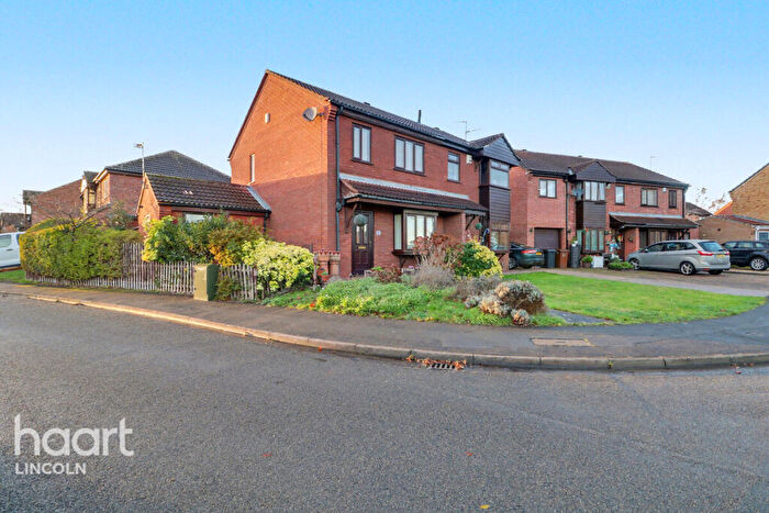 4 Bedroom Semi-Detached House For Sale In Winthorpe Grove, Lincoln, LN6