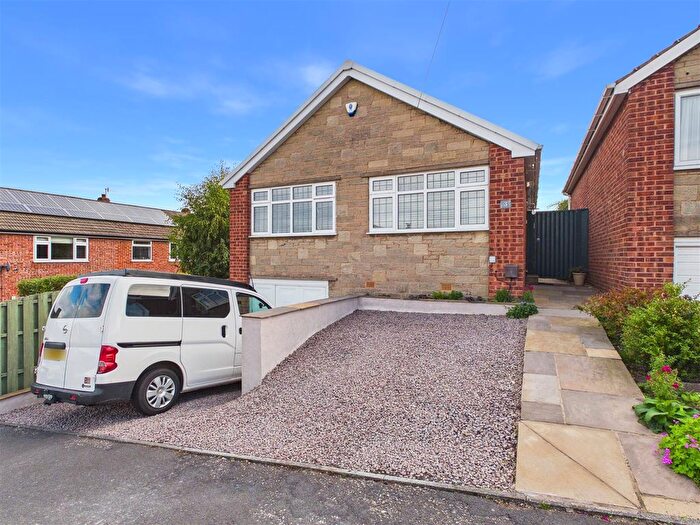3 Bedroom Detached Bungalow For Sale In Kipling Close, Dronfield, S18