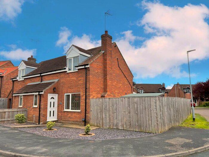 2 Bedroom Semi-Detached House To Rent In Reedsway, Brandesburton, YO25