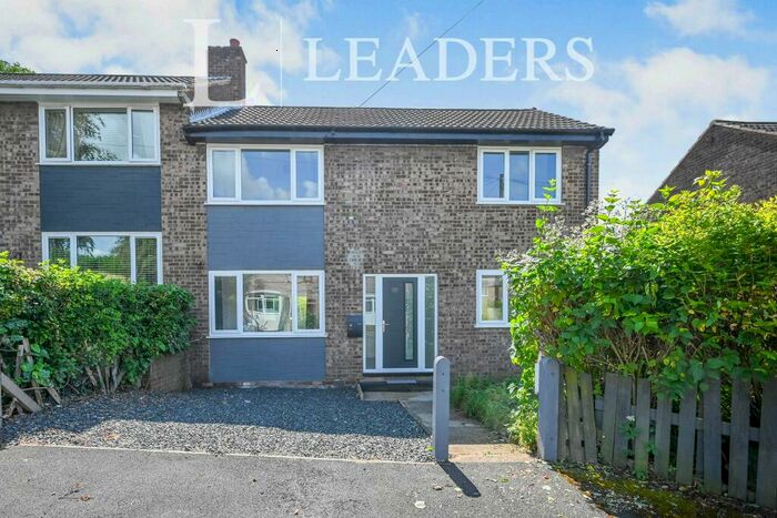 3 Bedroom Semi-Detached House To Rent In Thickley Close, Shirebook, NG20