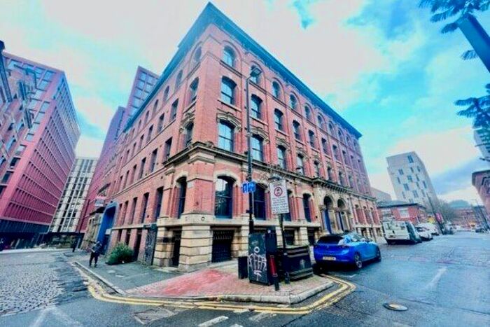 2 Bedroom Flat To Rent In Sackville Street, Manchester, M1
