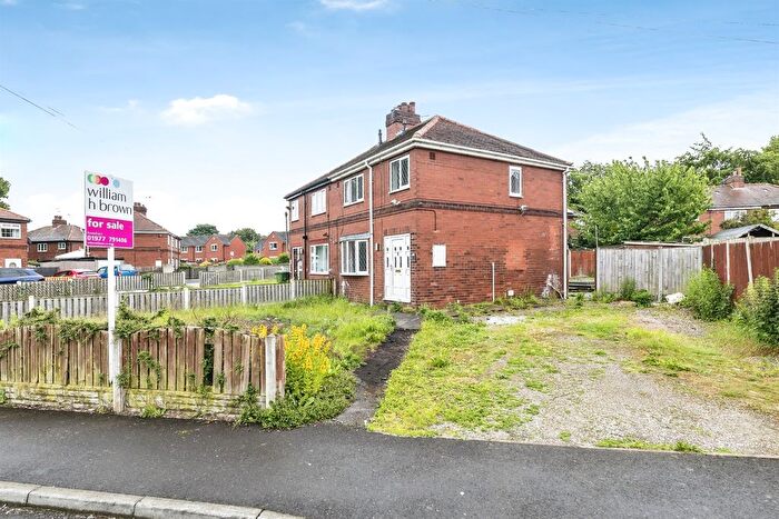 3 Bedroom Semi-detached House For Sale In Westbourne Crescent, Pontefract, WF8
