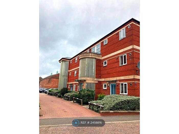 1 Bedroom Flat To Rent In Hermon Street, Nottingham, NG7
