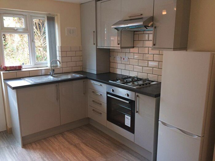 2 Bedroom Flat To Rent In Moody Road, OX3