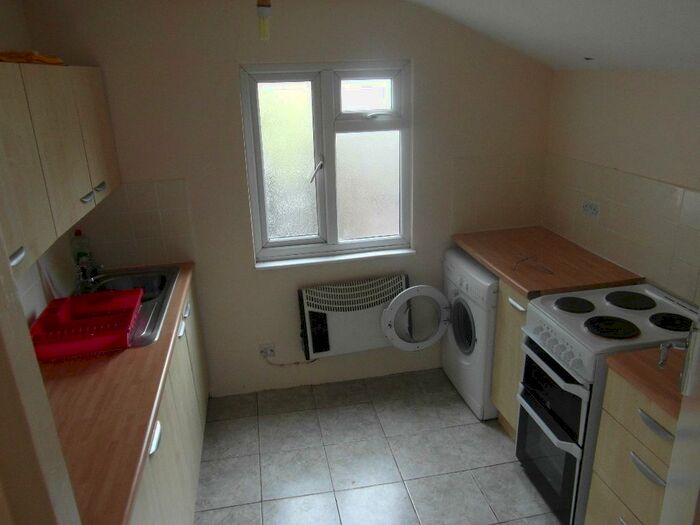 1 Bedroom Flat To Rent In Oxford Street, Derby, Derbyshire, DE1