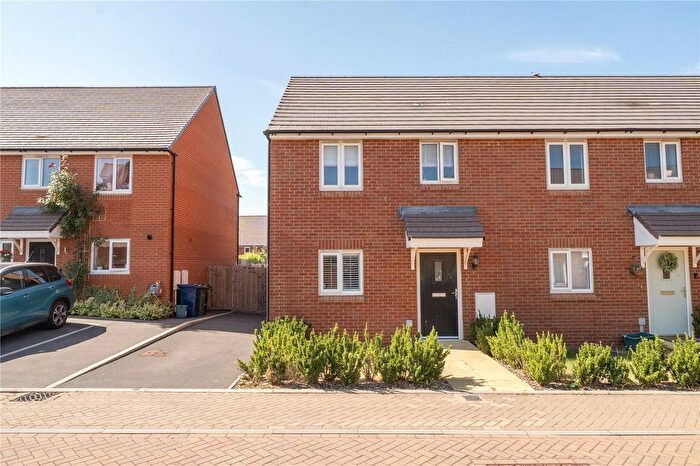 3 Bedroom End Terrace House For Sale In Castello Road, Brockworth, Gloucester, GL3