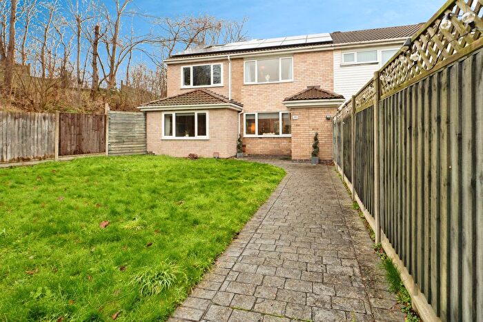 4 Bedroom End Of Terrace House For Sale In Blount Road, Thurmaston, Leicester, LE4