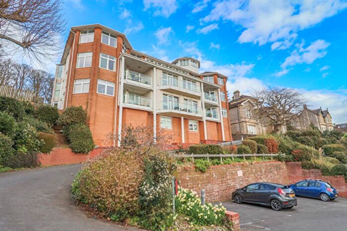 2 Bedroom Apartment For Sale In South Road, Hillside, BS23